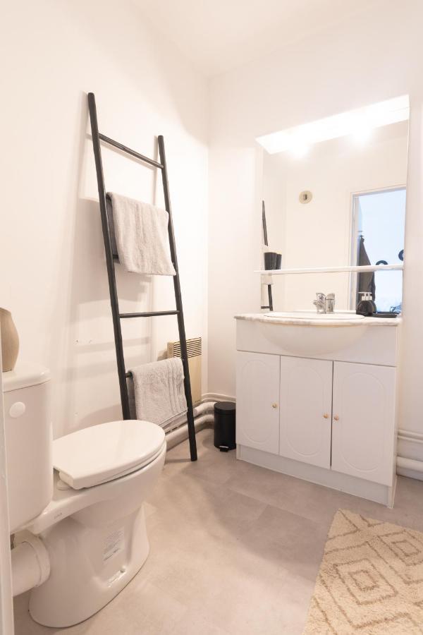 Bienvenue Chez Vous Tres Calme Et En Plein Centre Apartment Мант-ла-Жоли Екстериор снимка
